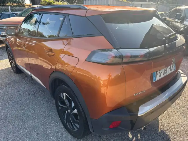 Peugeot 2008 view 3