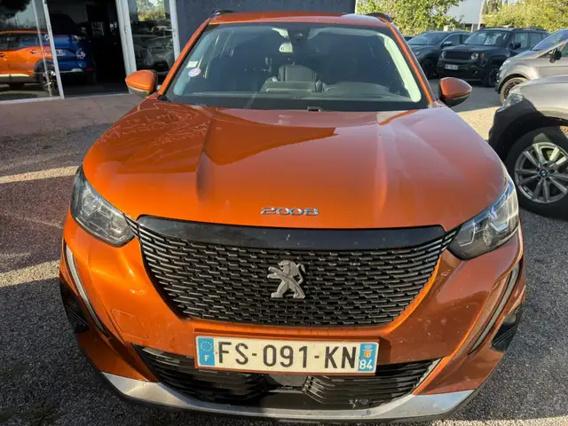 Peugeot 2008 view 2