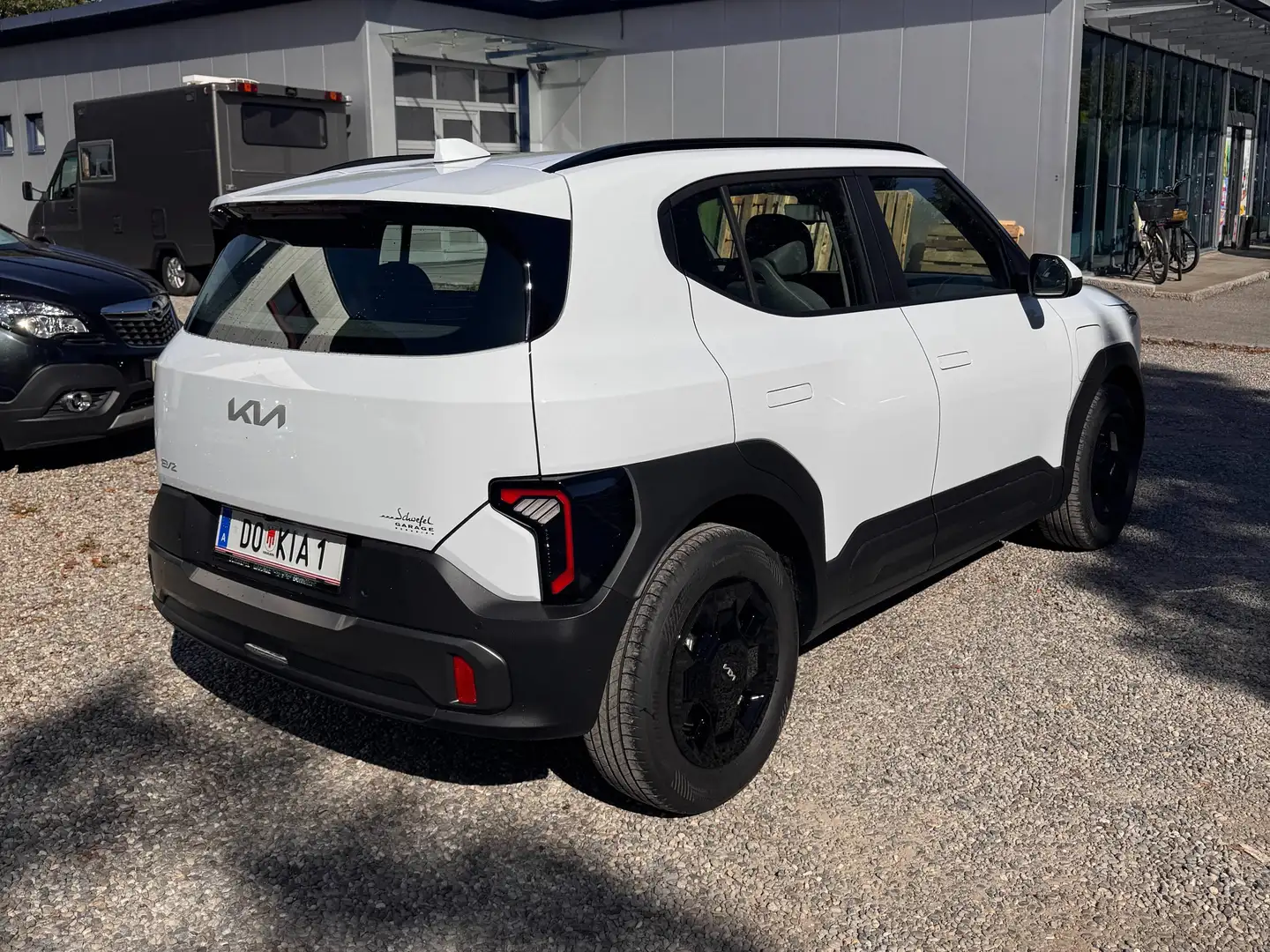 Kia EV2 61,0KWH Air 4S Weiß - 2