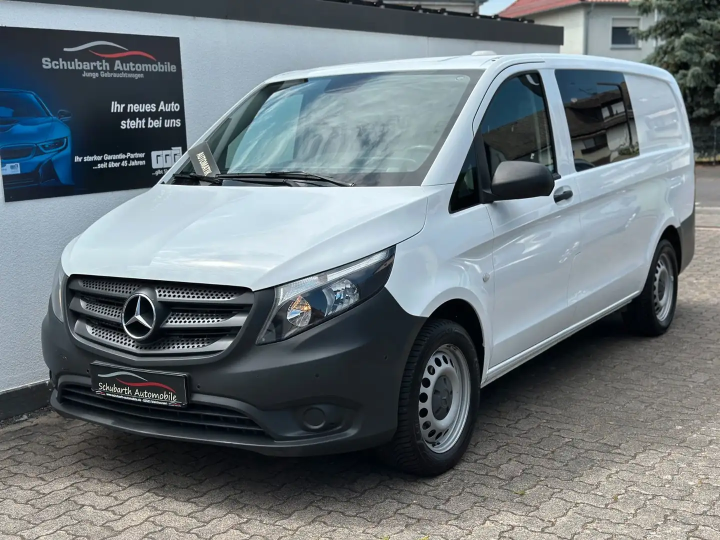 Mercedes-Benz Vito 4MATIC ALLRAD lang Automatik KlimaNavi PDC Camper Weiß - 1