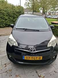 . Toyota Verso-S 2012 | Navigatie | Airco | Achter
