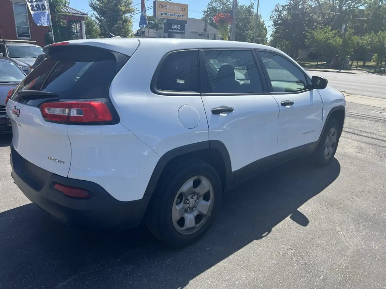 Jeep Cherokee photo Jeep Cherokee