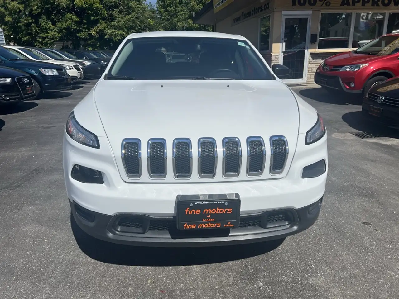 Jeep Cherokee photo Jeep Cherokee