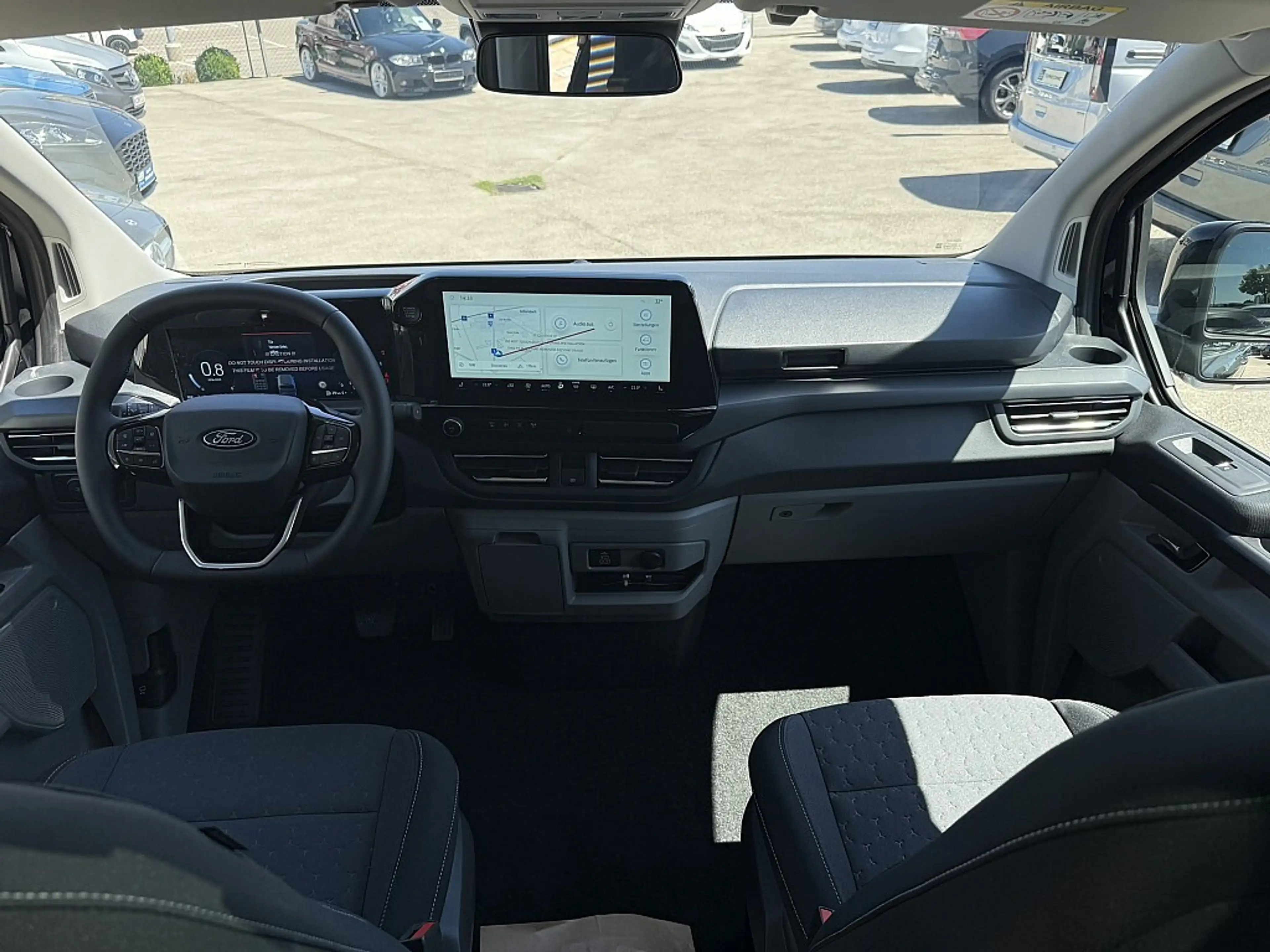 Ford Tourneo Custom Bus 2,0 EcoBlue 320 L1H1 FWD Titanium Aut. — photo 14