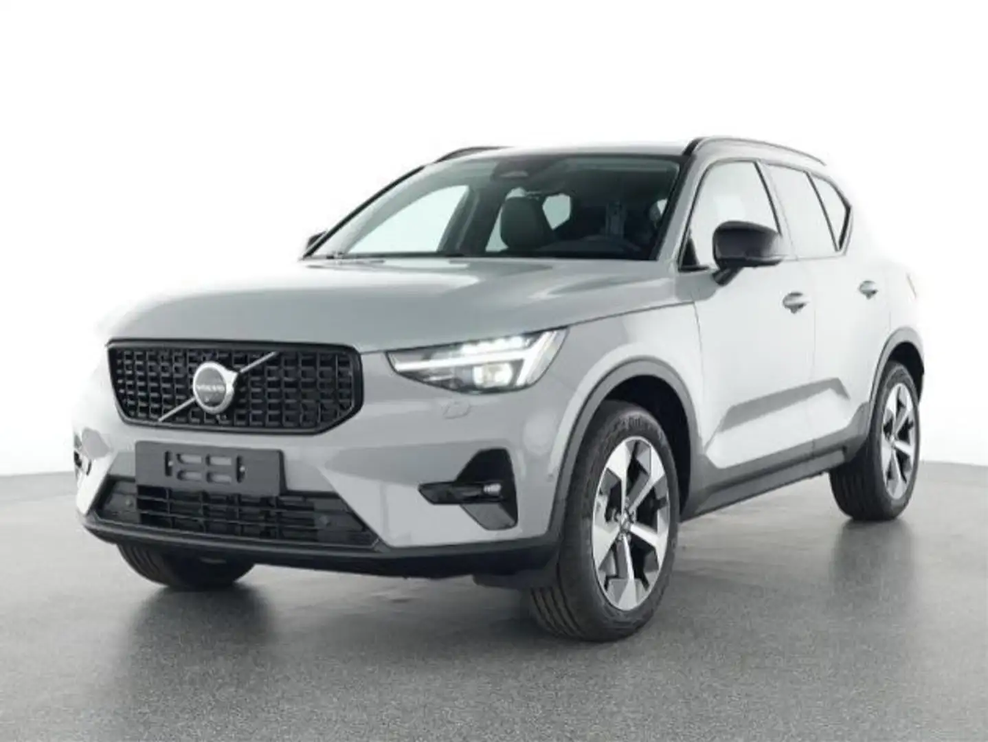 Volvo XC40 B3 Ultra Dark/Keyless/LHZ/LED/360Kam/Pano Klima Grau - 1