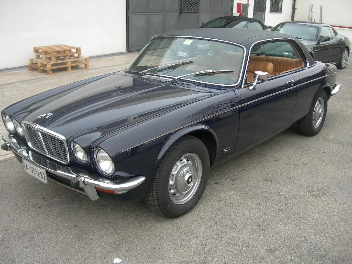 Jaguar XJ coupe Niebieski - 1