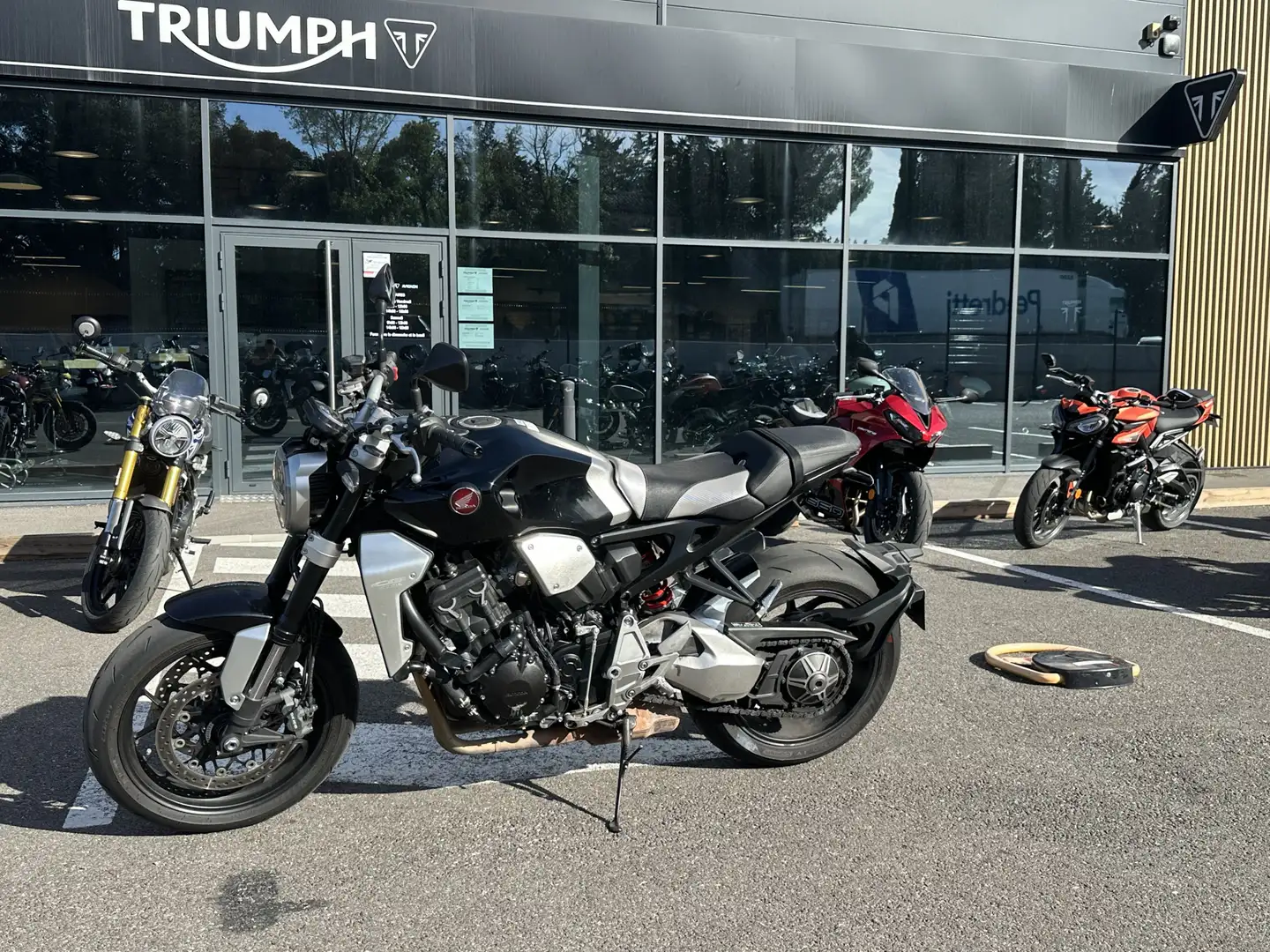 Honda CB 1000 Noir - 1