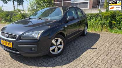 Ford Focus 1.6-16V Futura