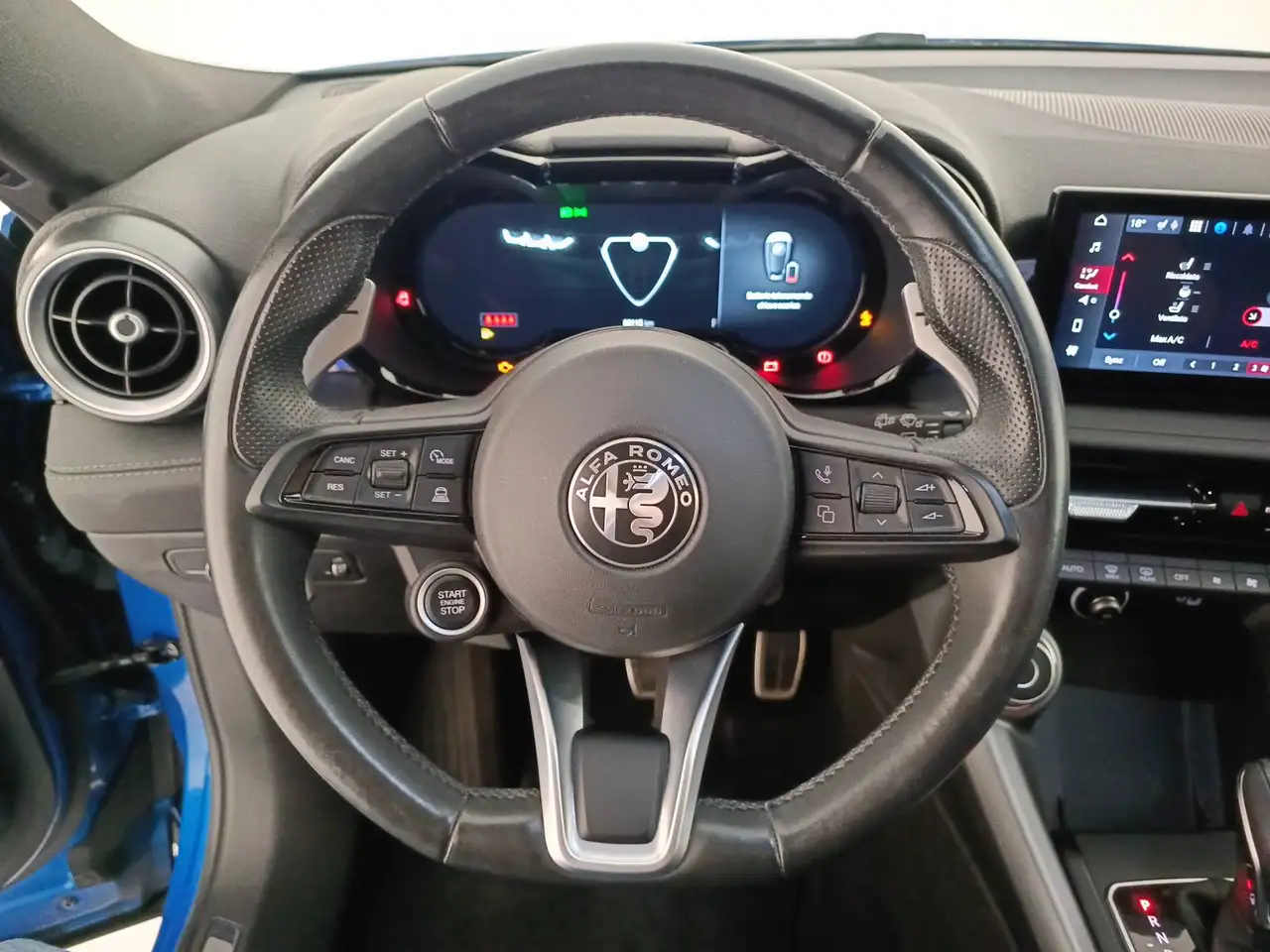 Alfa Romeo Tonale 2022 — фото 15
