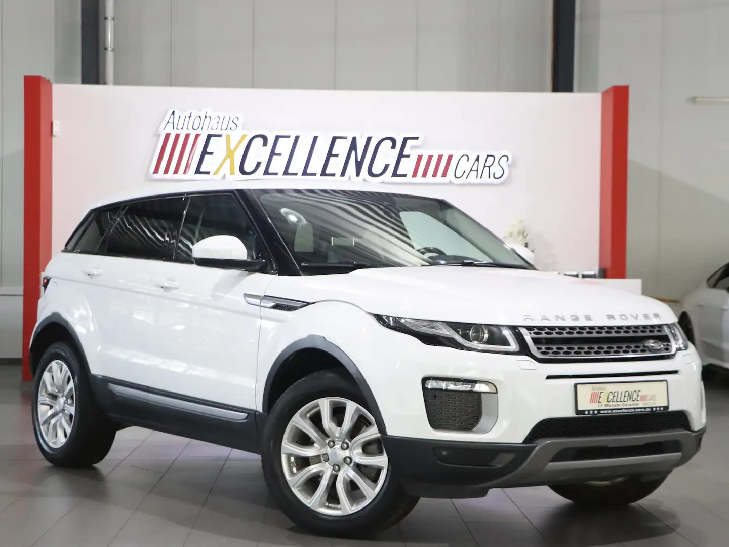 Land Rover Range Rover Evoque 2.0 D SE WHITE&BLACK PANORAMA Weiß - 1