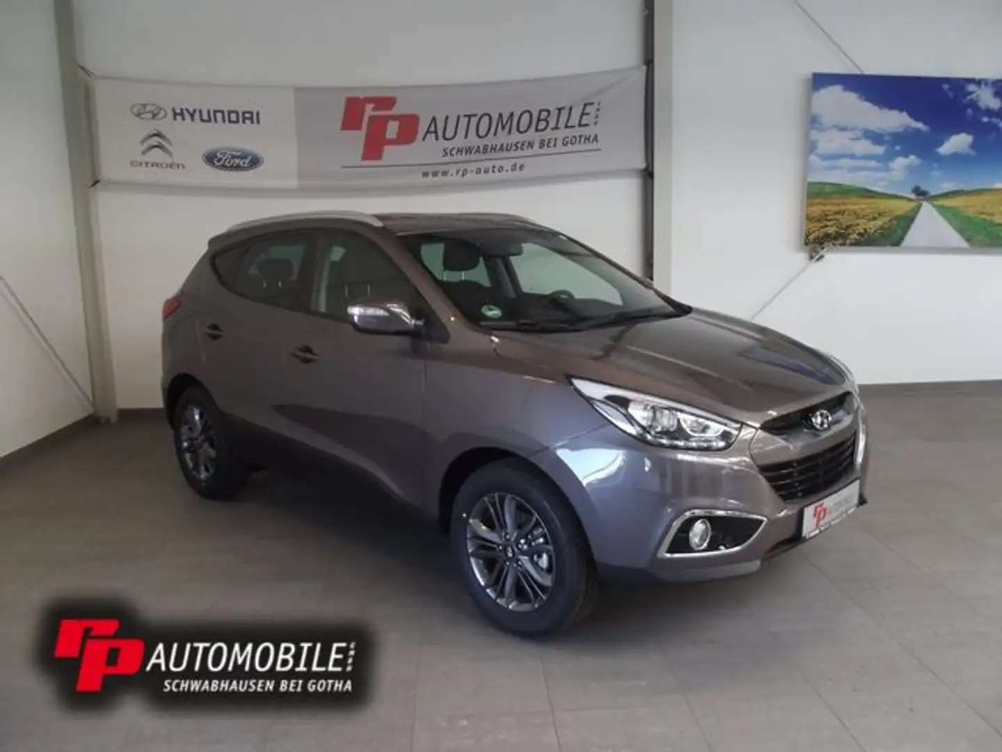 Hyundai iX35 2.0 CRDi Trend -  Xenon  & Navi Aut. 4WD Marrón - 2