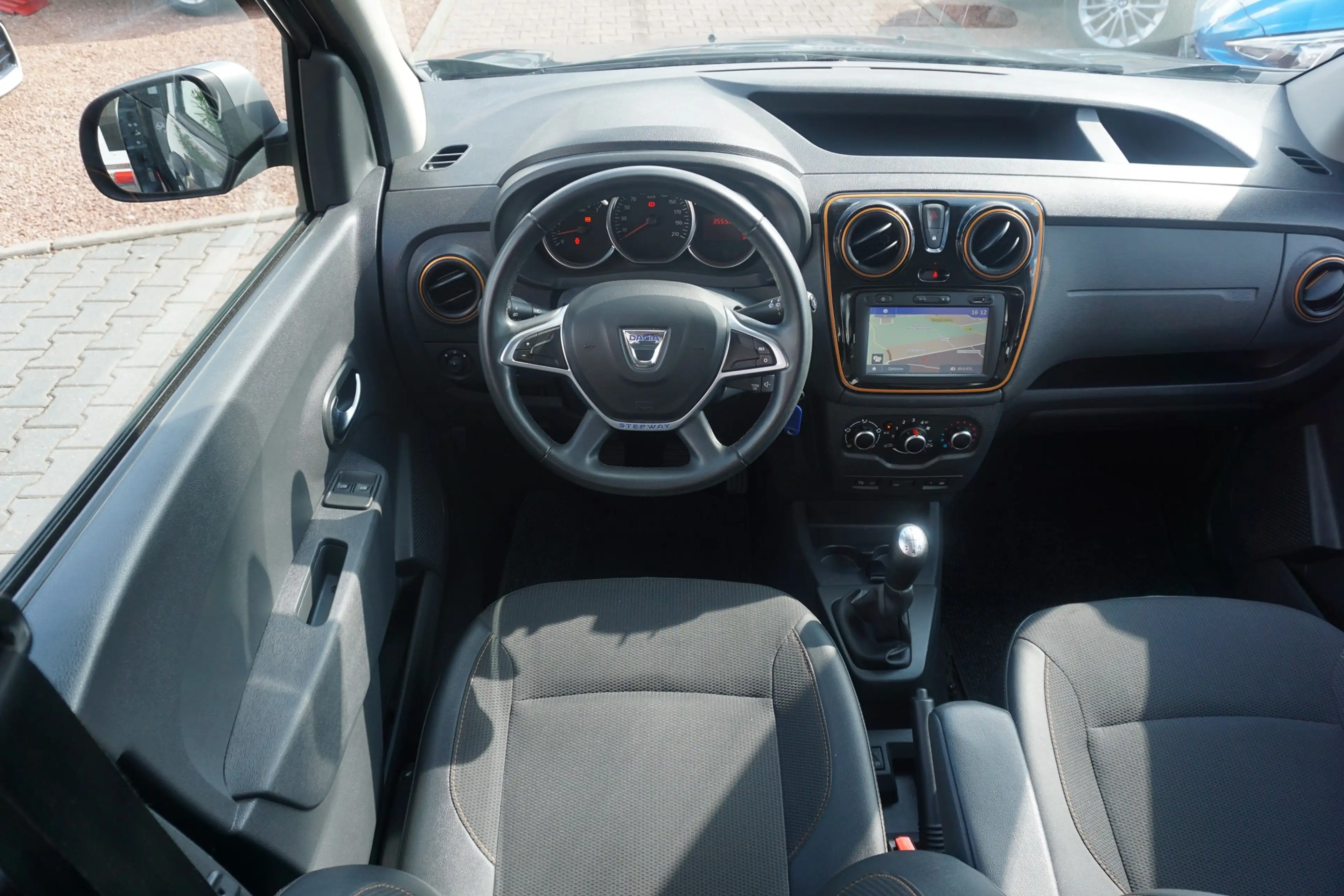 Dacia Dokker Stepway 1.2 Celebration Navi Sitzheizung — photo 9