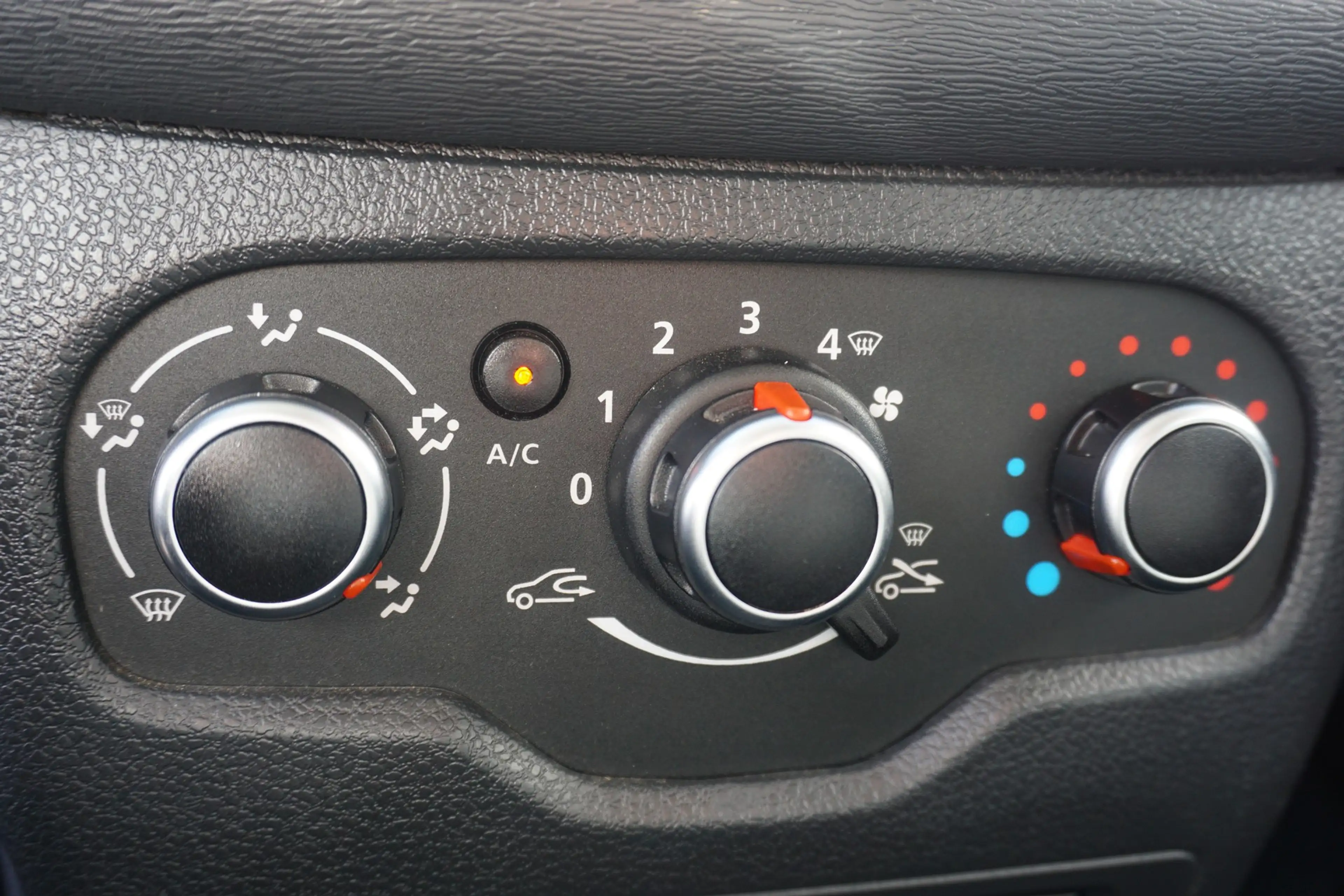 Dacia Dokker Stepway 1.2 Celebration Navi Sitzheizung — photo 15