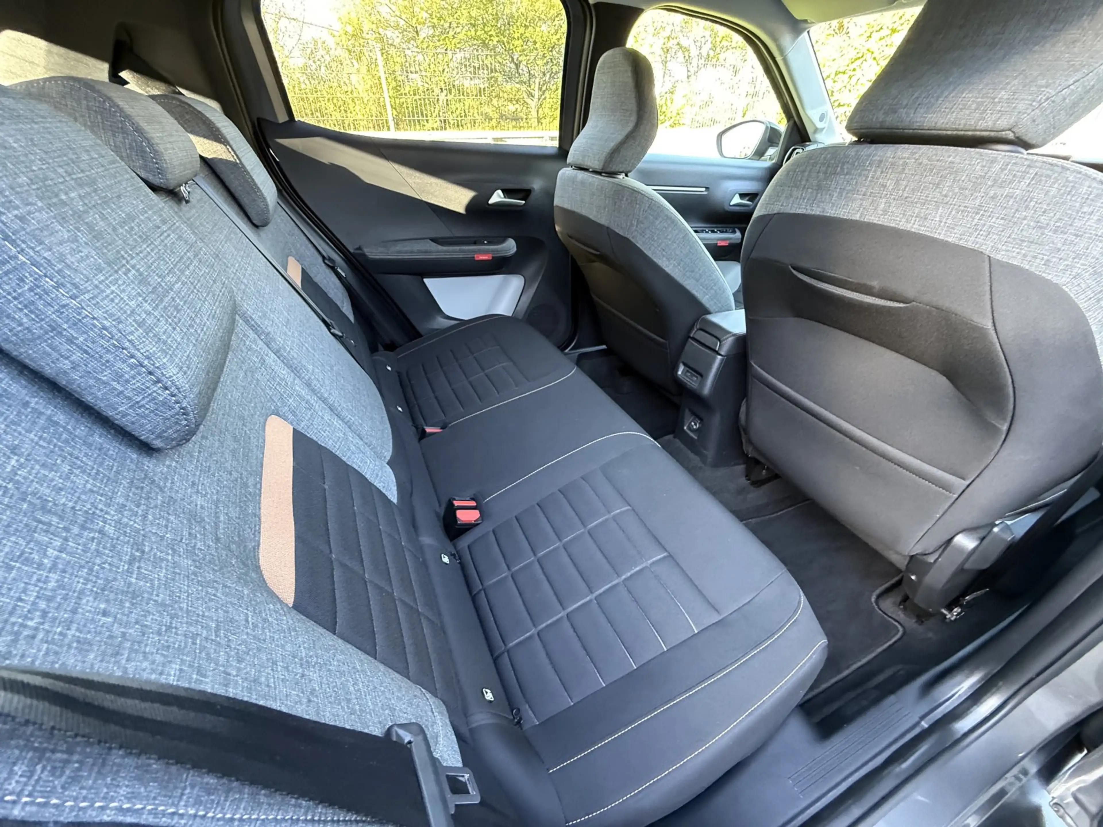 Citroen C3 Aircross 1.2 Mild-Hybrid 145  PLUS — photo 14