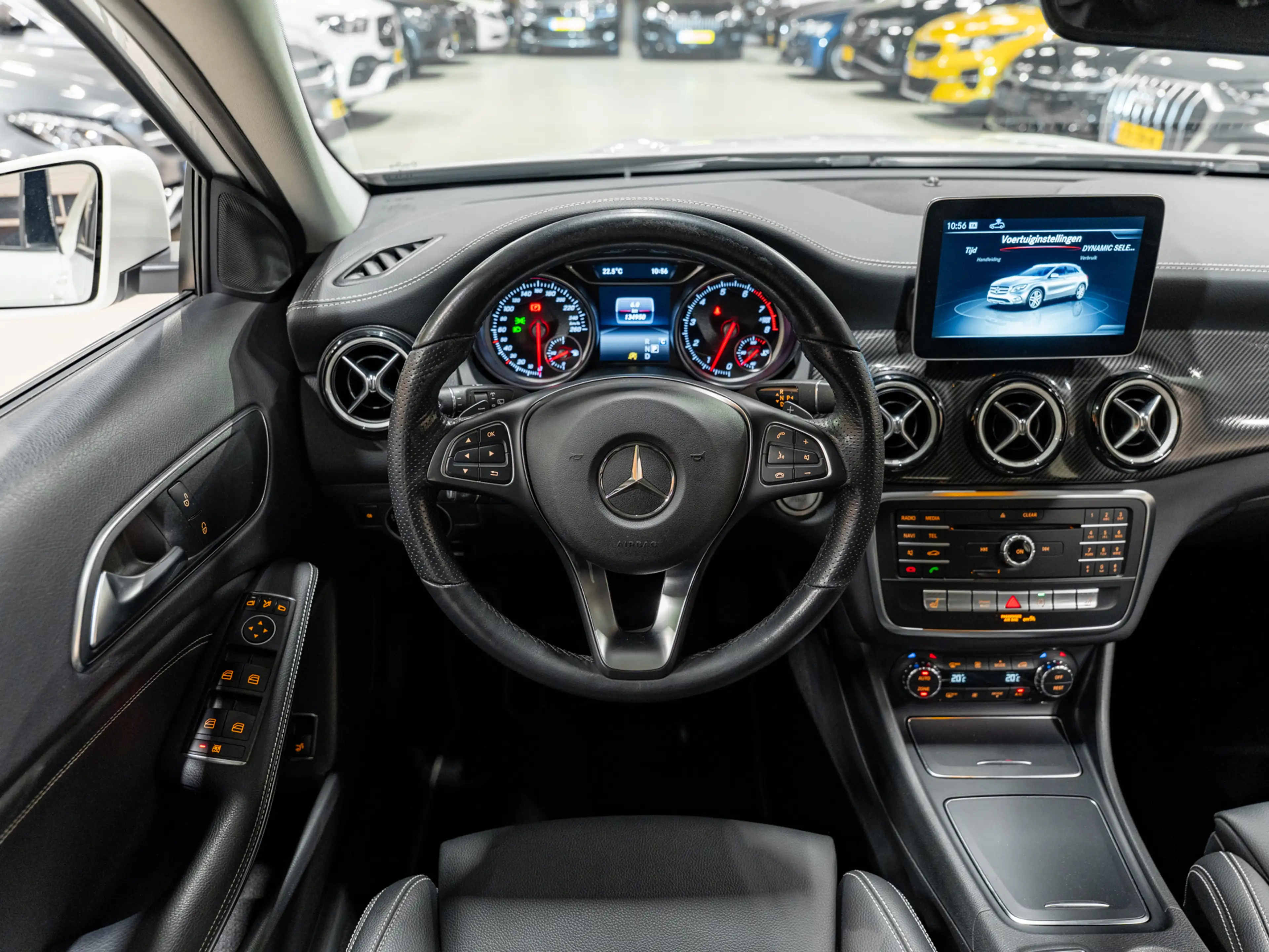 Mercedes-Benz GLA 200 AMG AUT, Facelift, Voll Led, Navi, Leder, Camera, — photo 28