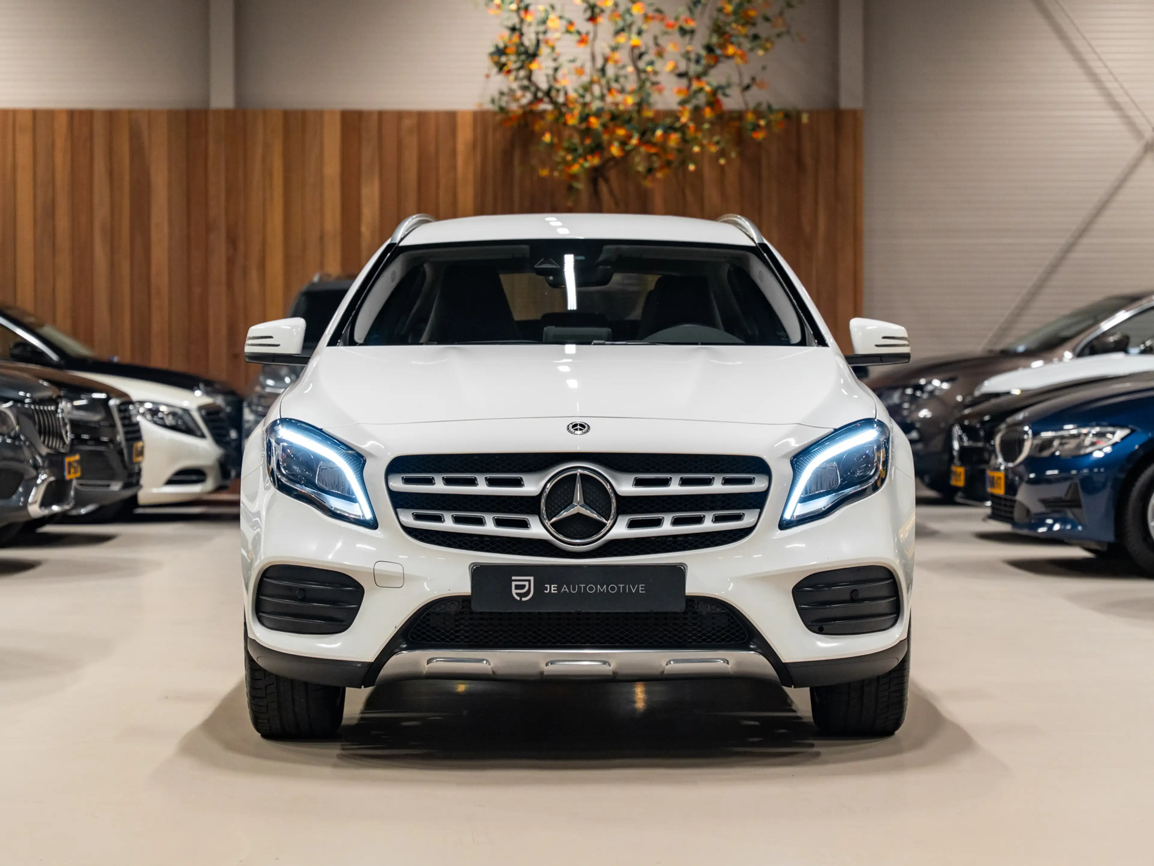 Mercedes-Benz GLA 200 AMG AUT, Facelift, Voll Led, Navi, Leder, Camera, — photo 8