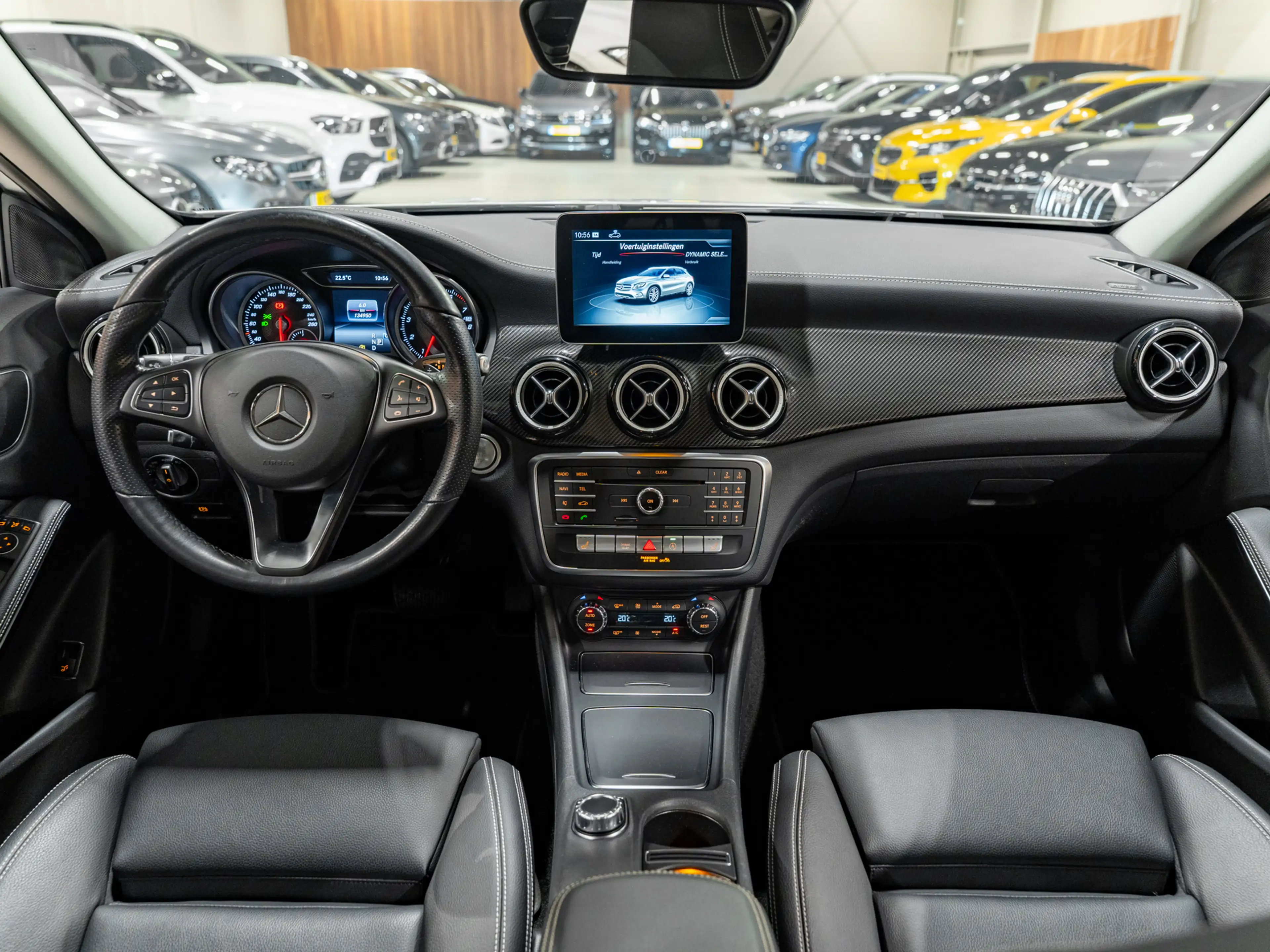 Mercedes-Benz GLA 200 AMG AUT, Facelift, Voll Led, Navi, Leder, Camera, — photo 29
