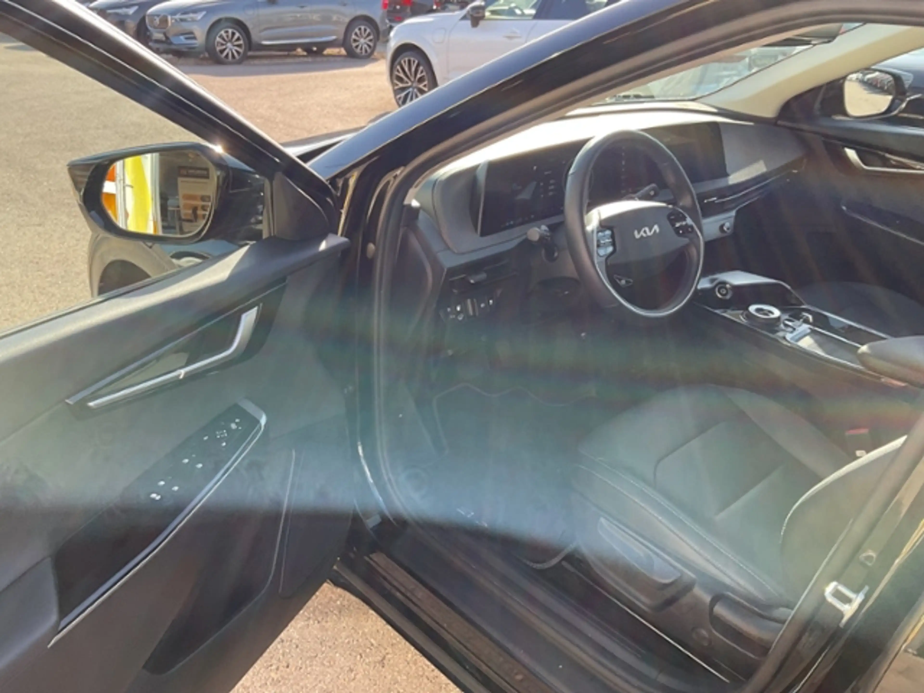 Kia EV6 AIR 2WD ACC BLIS Kamera Navi LED 19" — photo 15