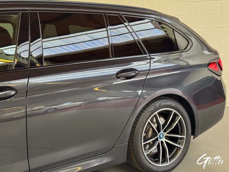 Photo du véhicule BMW 530