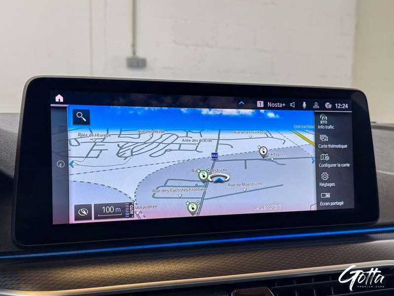 Photo du véhicule BMW 530