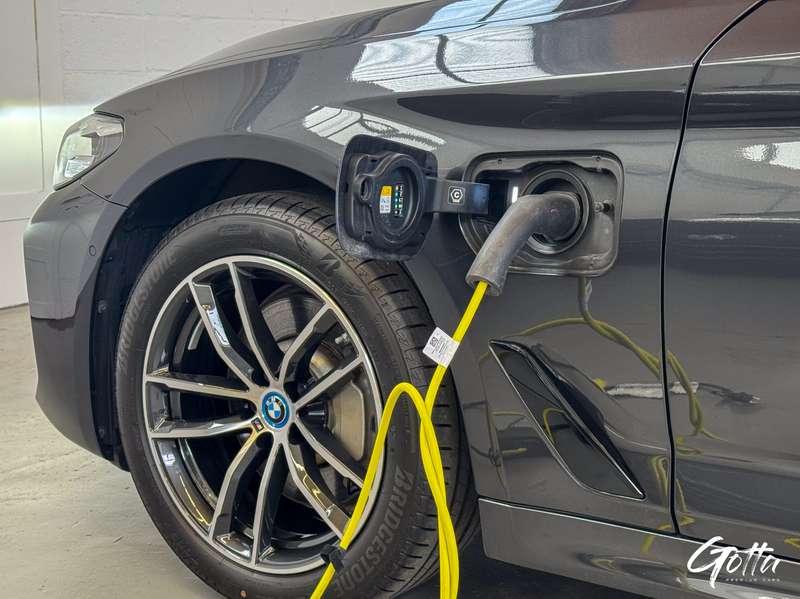 Photo du véhicule BMW 530