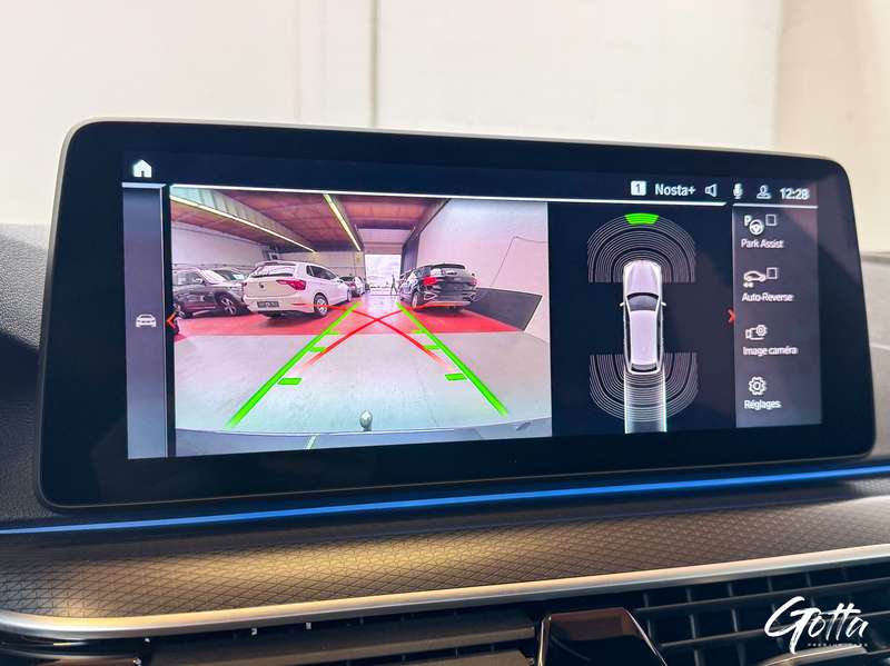 Photo du véhicule BMW 530