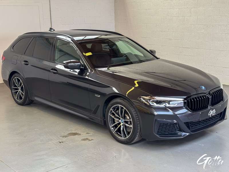 Photo du véhicule BMW 530