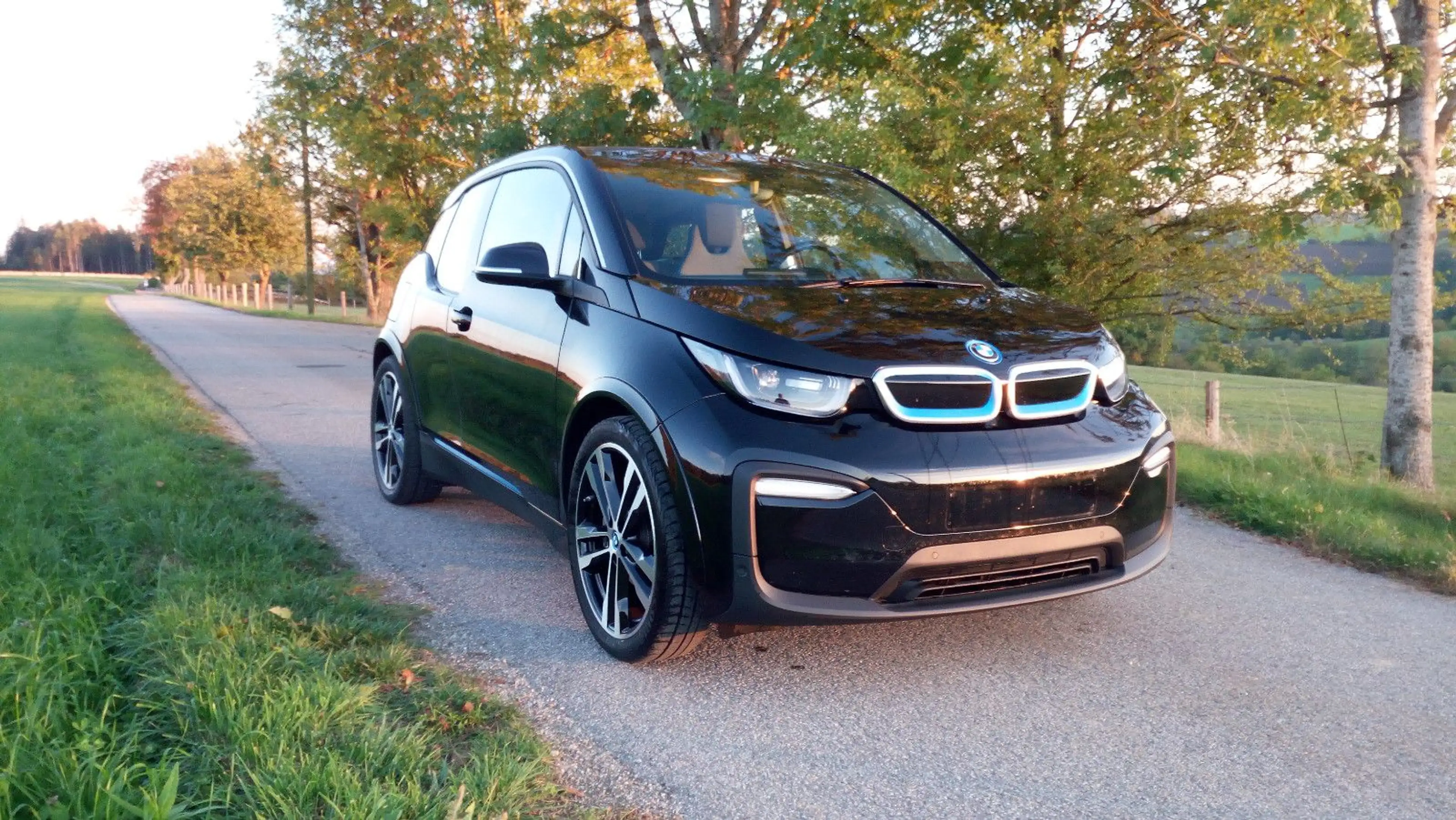 BMW i3 120Ah/42,2kWh  M-Paket — photo 3