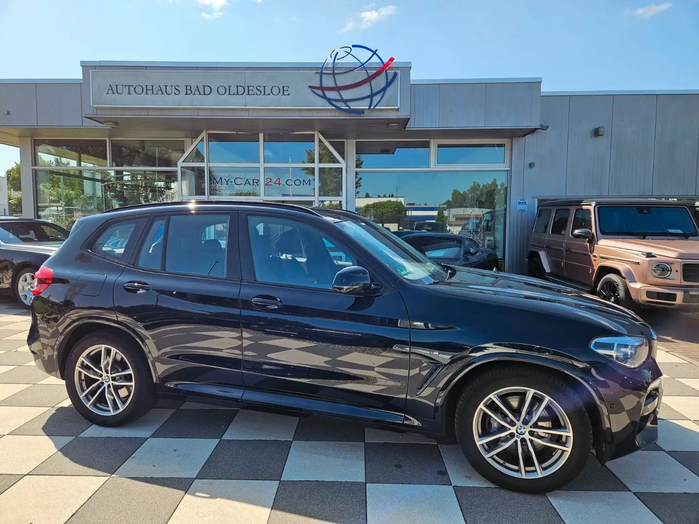 BMW X3 xD 30 d M Sport+StandHzg+AHK+Vollleder+R-Kam Noir - 1