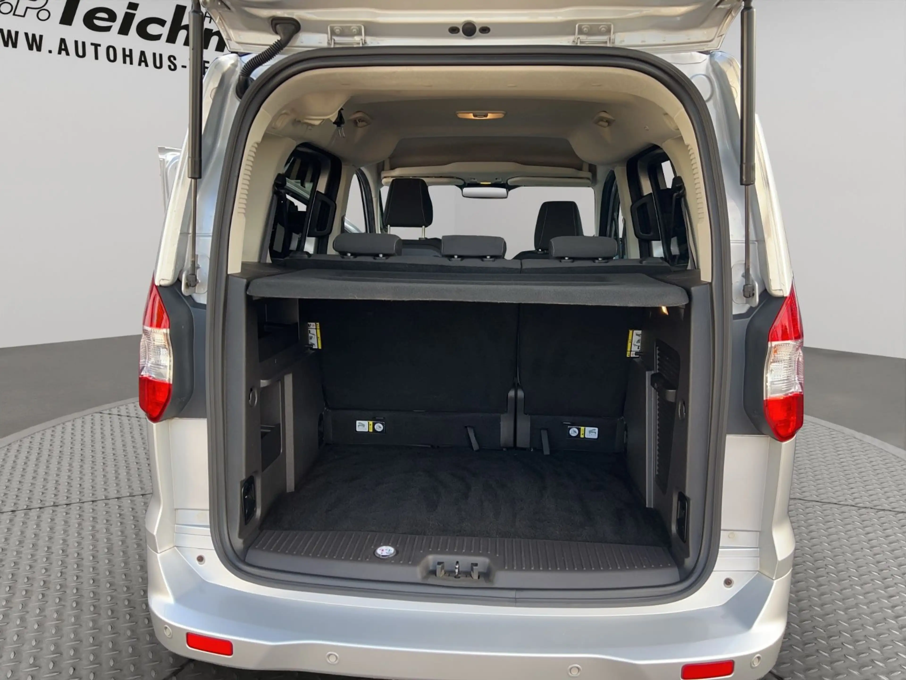 Ford Tourneo Courier Titanium/ ZAHNRIEMEN NEU — photo 9