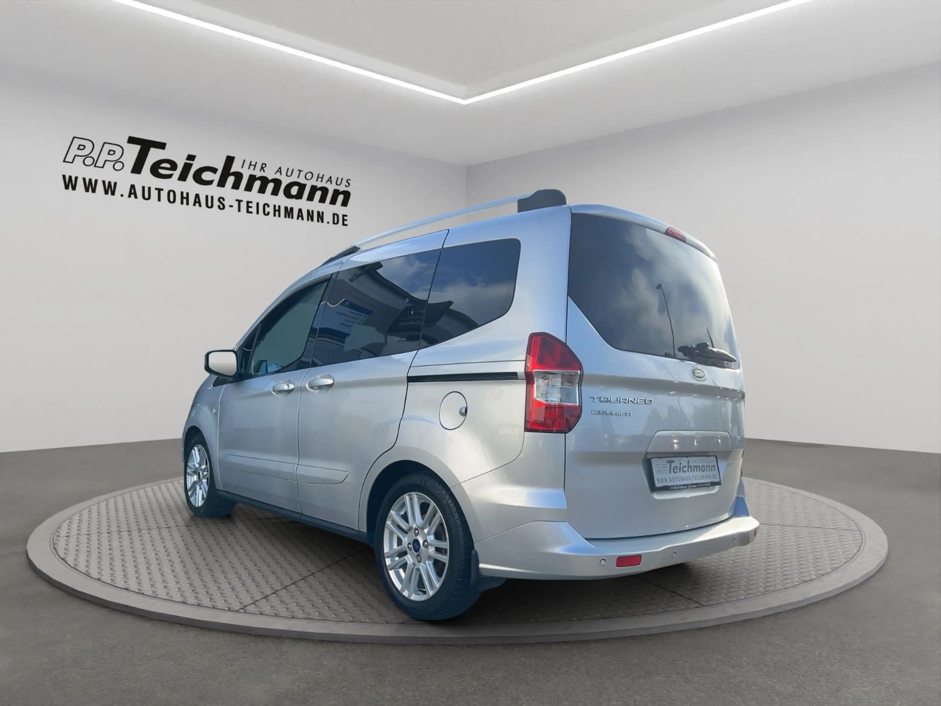 Ford Tourneo Courier Titanium/ ZAHNRIEMEN NEU — photo 7