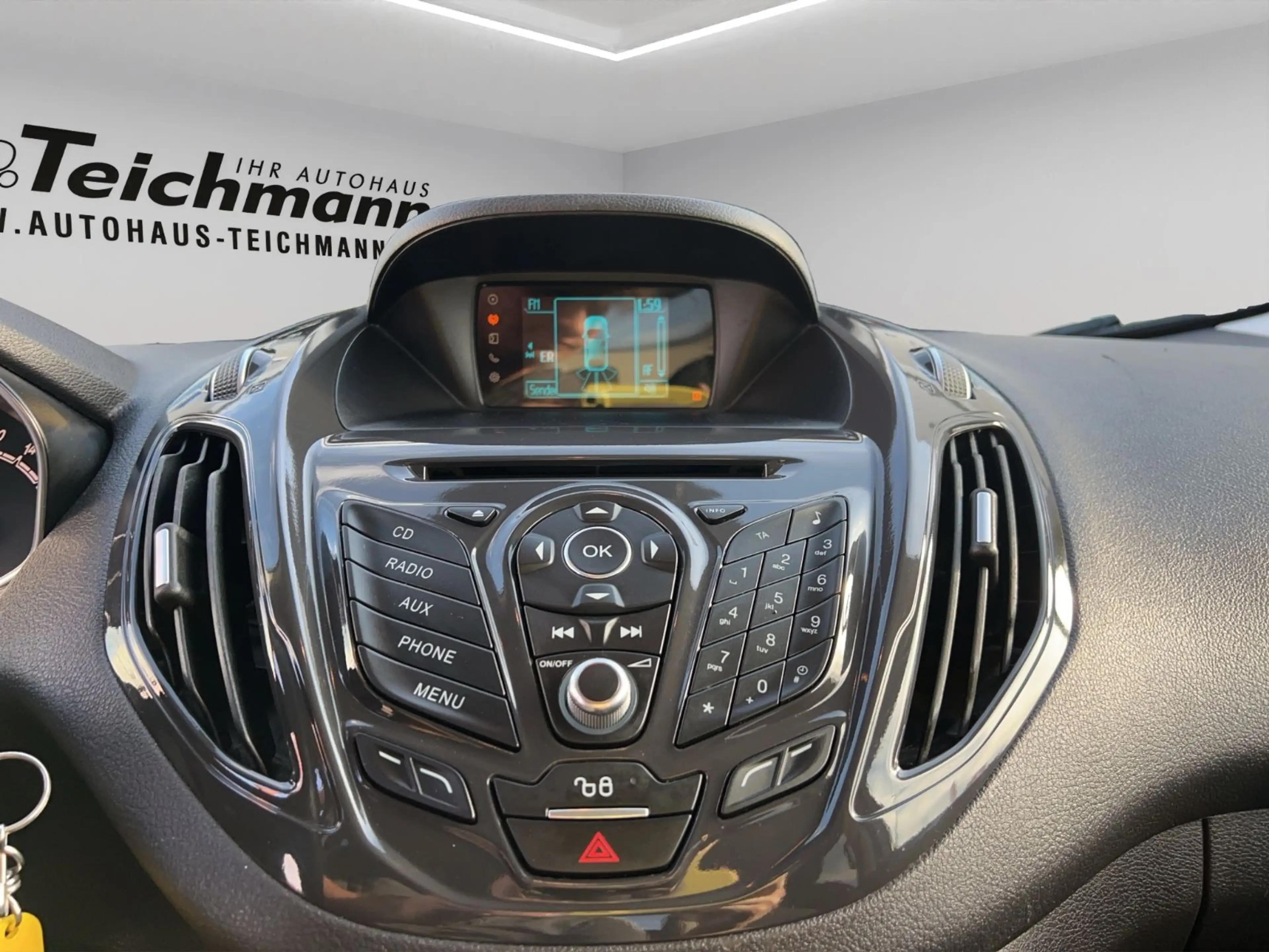 Ford Tourneo Courier Titanium/ ZAHNRIEMEN NEU — photo 15