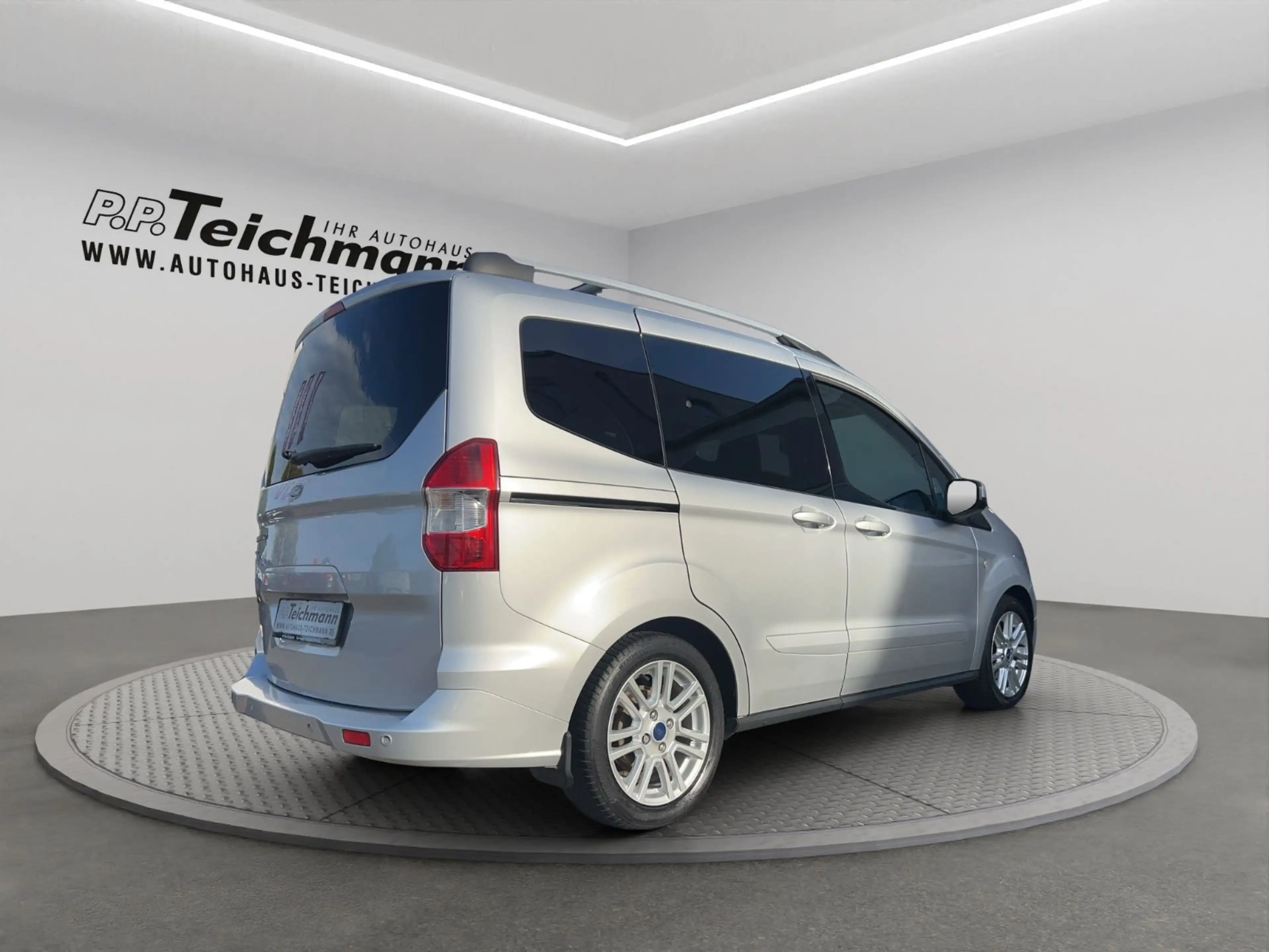 Ford Tourneo Courier Titanium/ ZAHNRIEMEN NEU — photo 5