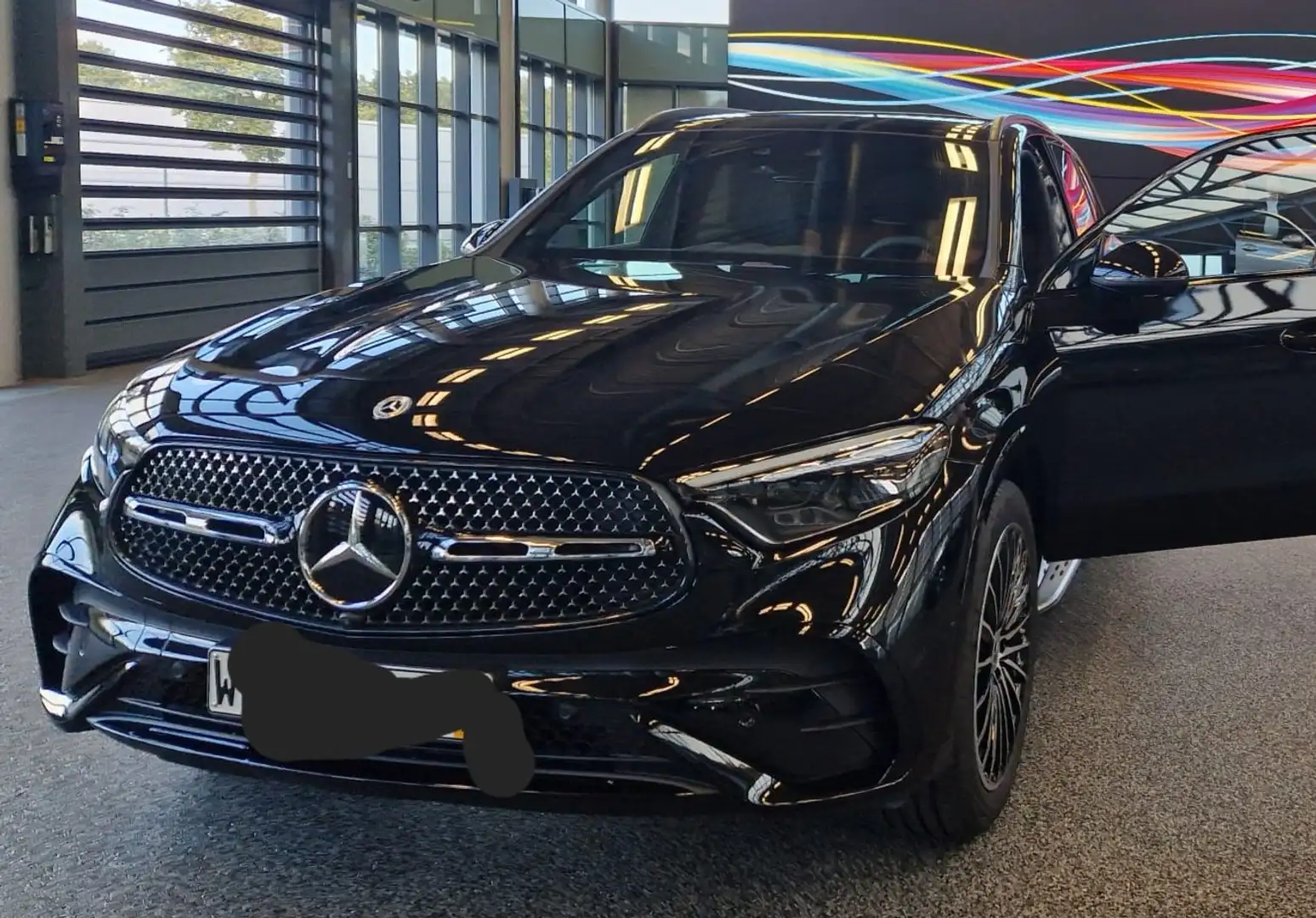 Mercedes-Benz GLC 200 GLC+200+4Matic+9G-TRONIC+AMG+Line+Advanced Чорний - 1