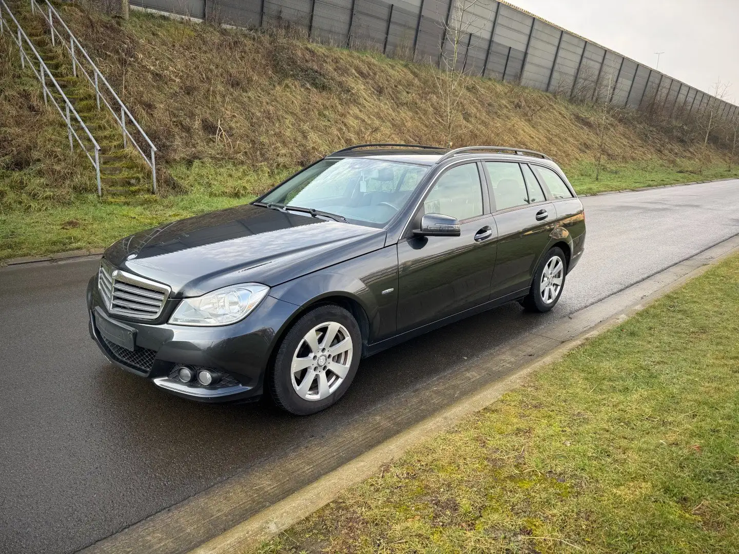 Mercedes-Benz C 180 CDI Break Azul - 1
