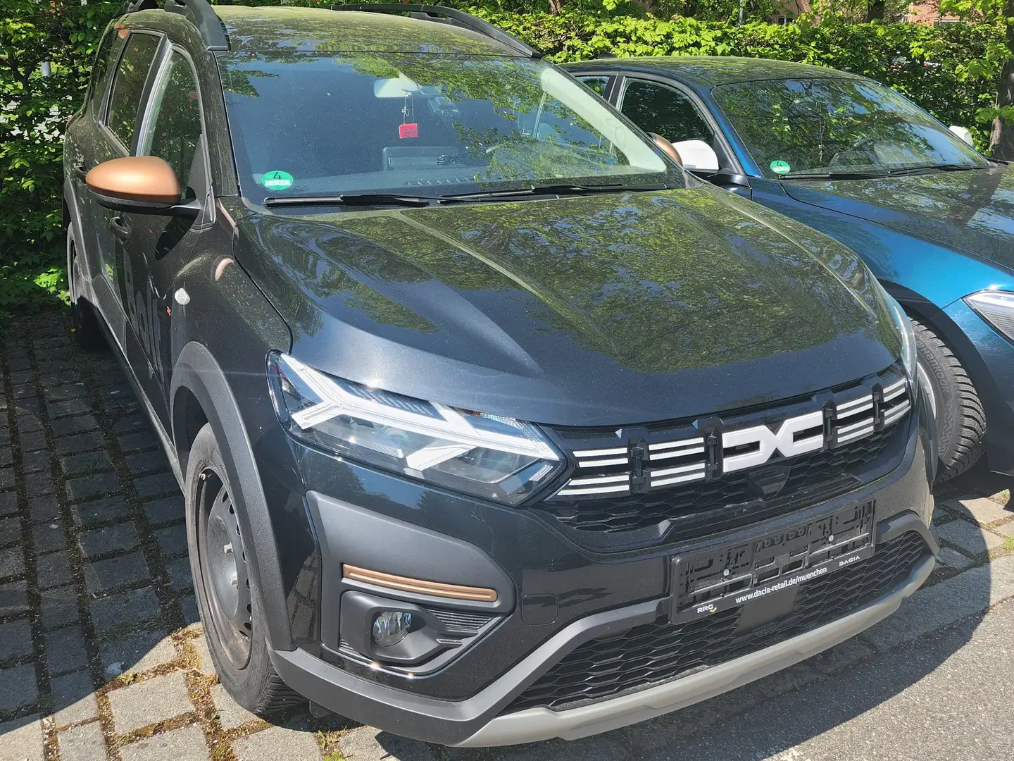 Dacia Jogger Jogger Hybrid 140 Extreme Schwarz - 2