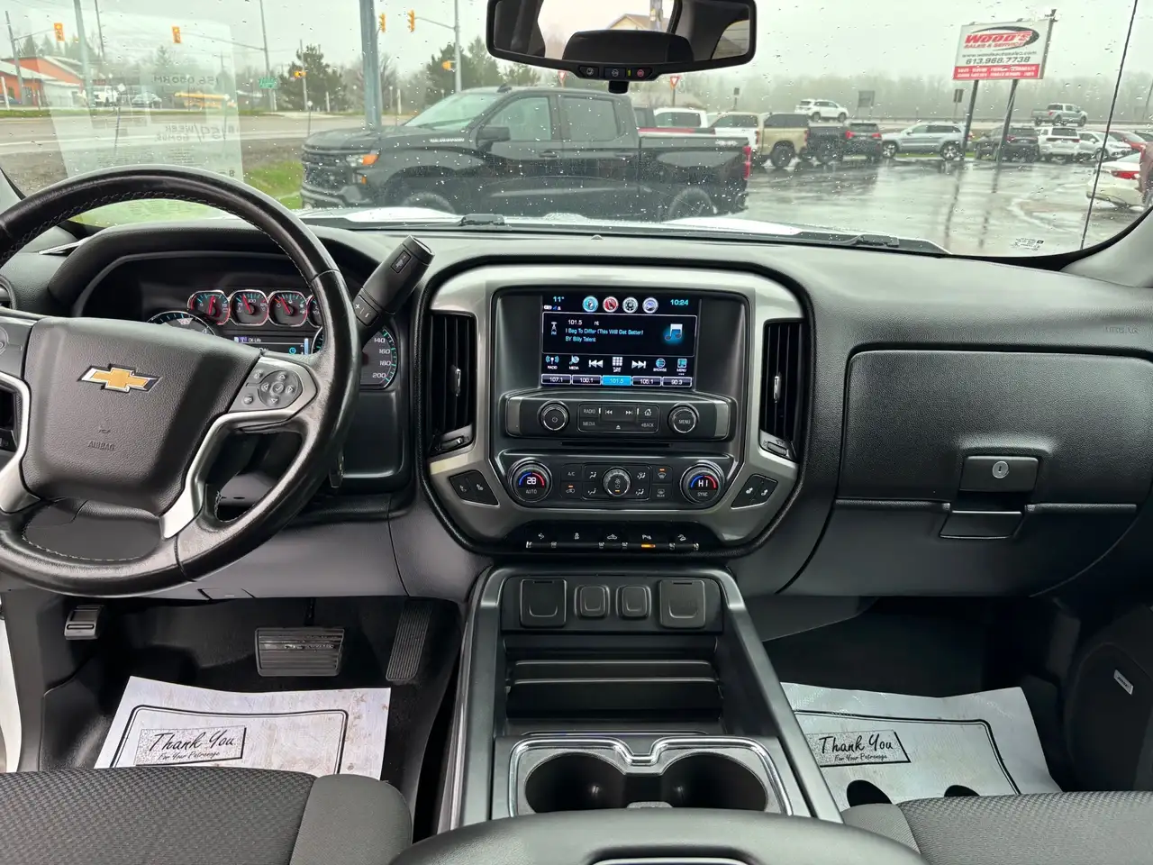 Chevrolet Silverado 1500 снимка Chevrolet Silverado 1500
