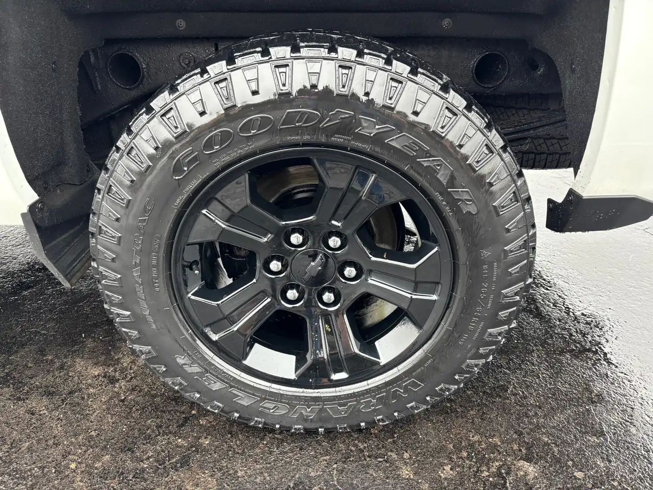 Chevrolet Silverado 1500 снимка Chevrolet Silverado 1500