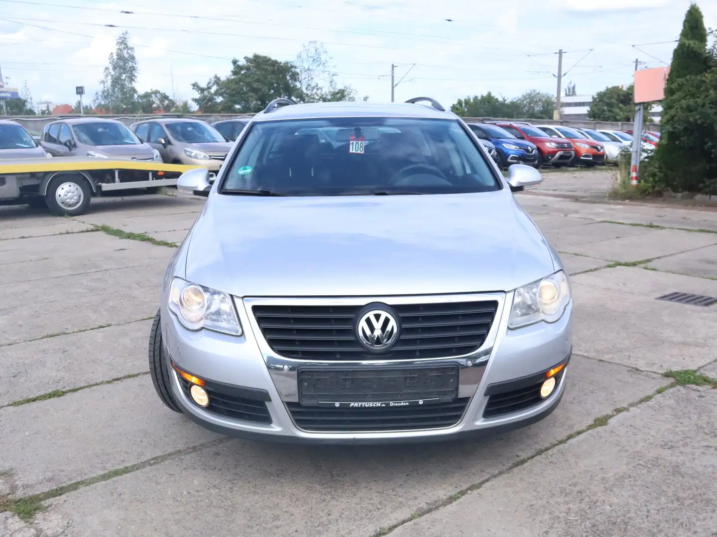 Volkswagen Passat Variant Trendline Gris - 2
