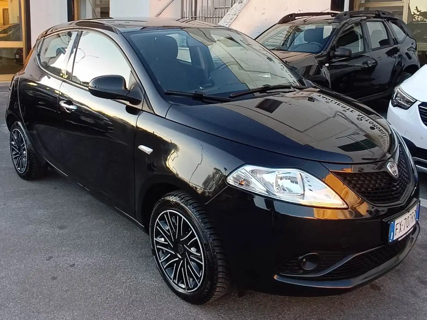 Lancia Ypsilon Ypsilon 1.2 Black and Noir Ecochic GPL 69 CV Noir - 1