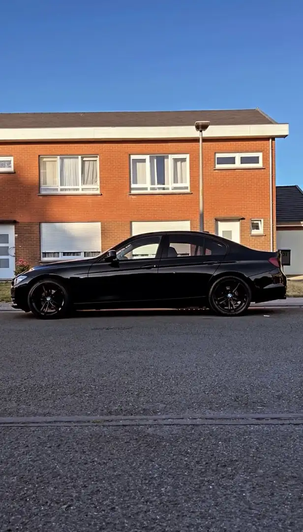 BMW 318 318d Sport Line - 1
