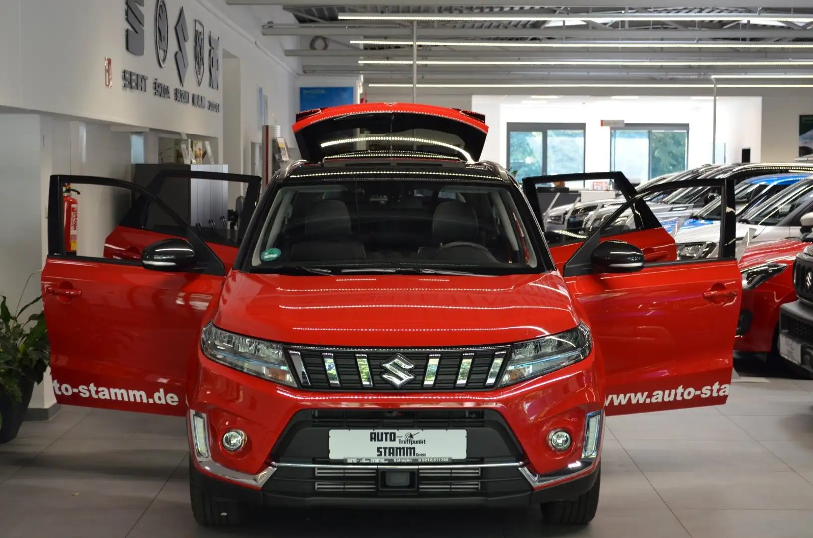 Suzuki Vitara 1.4 BOOSTERJET Hybrid Com+ *Pano-Navi* Rot - 2