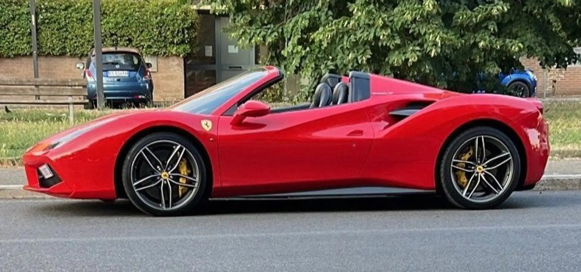 Ferrari 488 Spider 3.9 dct - 1