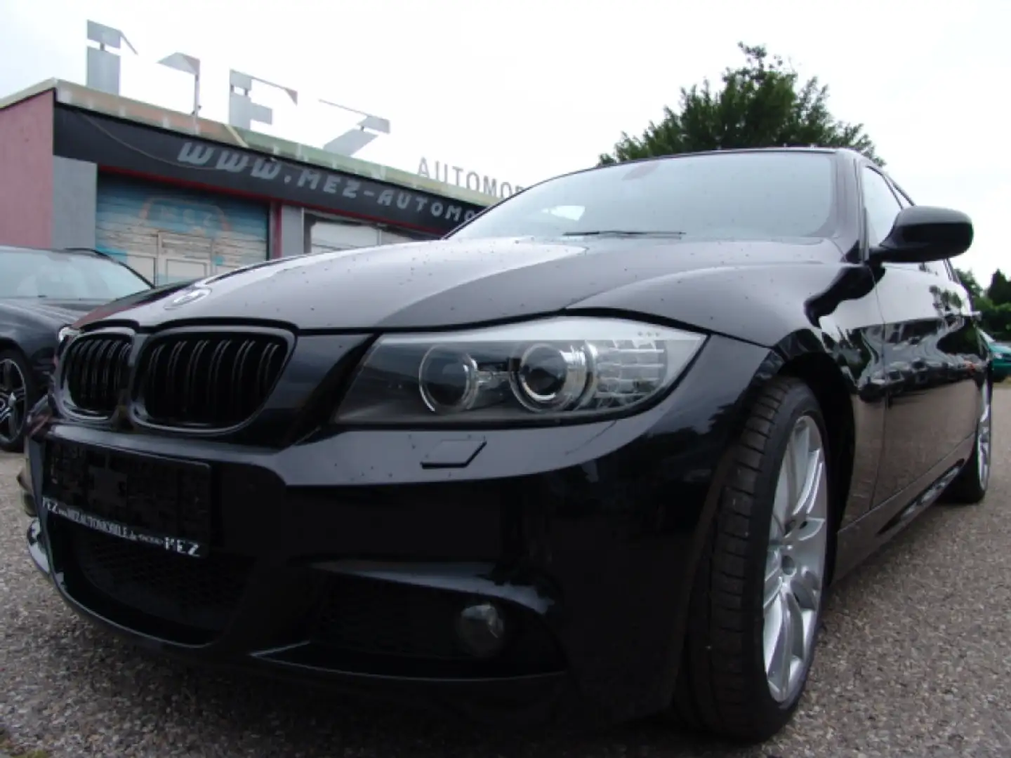 BMW 318 Automatik M paket Navi Xenon SSD SHZ MFL - 1