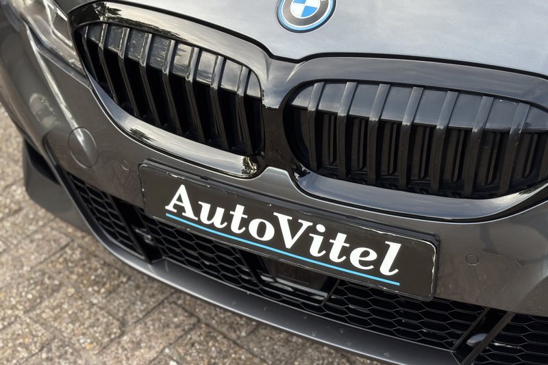 BMW 330 3-serie Touring 330e M Sport | Head-up | Sportlede — photo 2
