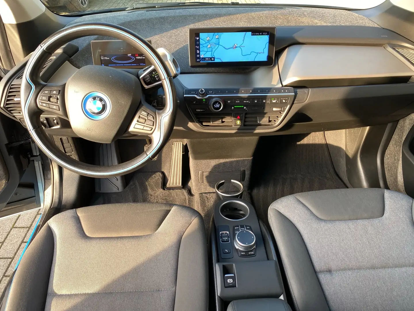 BMW i3 120Ah NAVI+/ACC/LED+/CAM/DAB/SH/PRIVACY/19 Weiß - 2