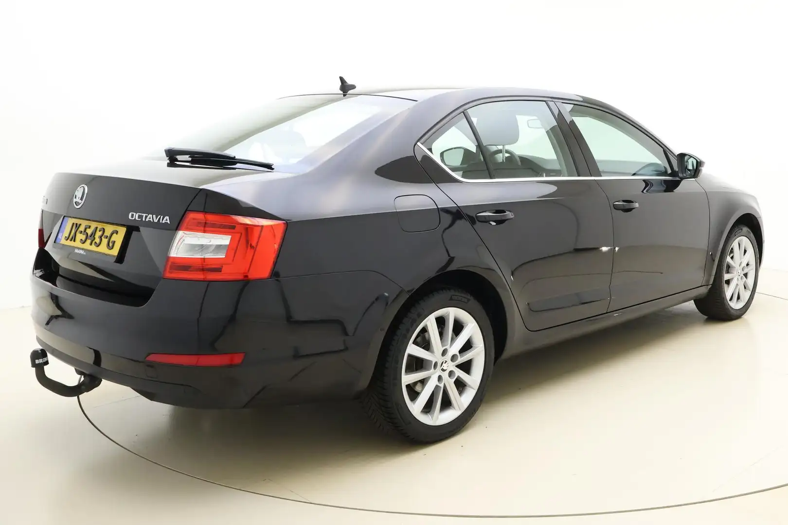 Skoda Octavia 1.4 TSI Greentech Style Business 150pk | Automaat Negro - 2