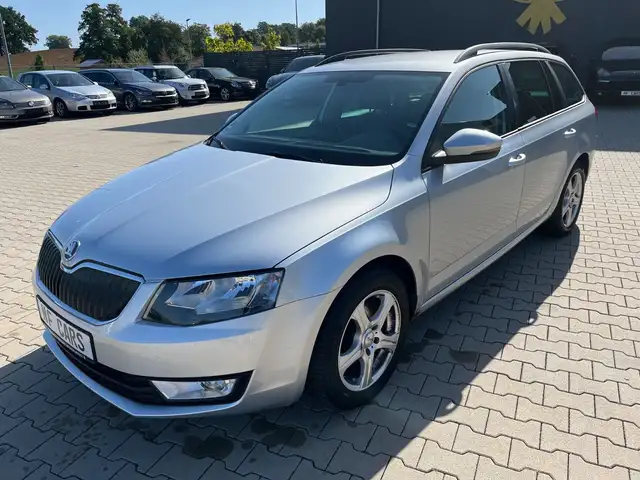 Skoda Octavia Combi Ambition 1.4 AHK,SHZ,Klimaauto,Tem