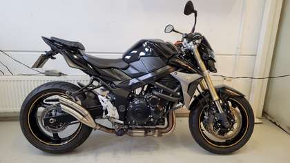 Suzuki GSR 750 met zeer lage kilometerstand