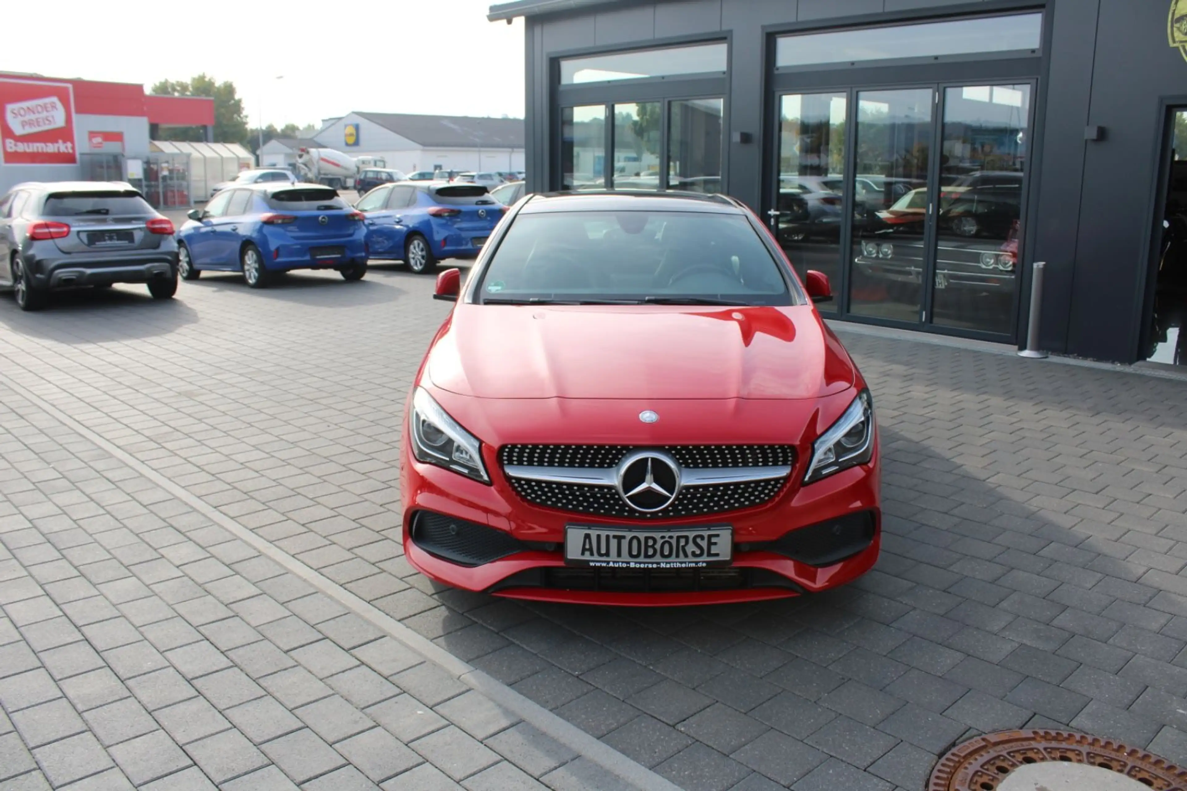 Mercedes-Benz CLA 220 d 4Matic *AMG LINE* — photo 3